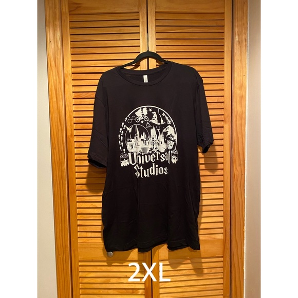 Graphic Universal TShirt - Picture 2 of 5